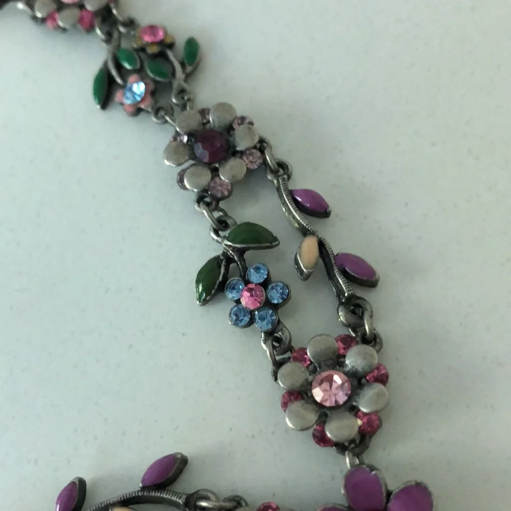 Floral rhinestone choker - Picture 11 of 16